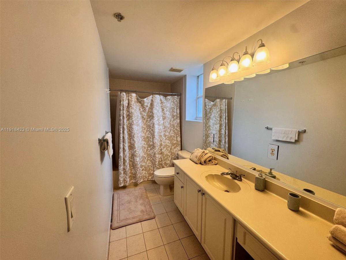 Condo for rent at 6340 NW 114th Ave #101, Miami, FL 33178