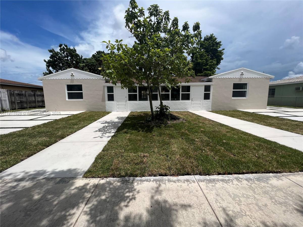 Apartment for rent at 27 NE 5th Ave #27EFFICIENCY, Hialeah, FL 33010