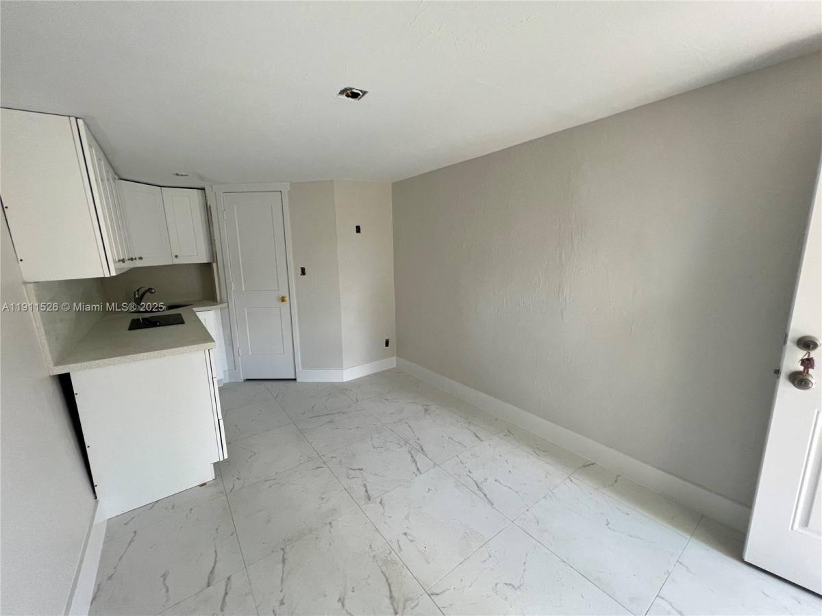 Apartment for rent at 27 NE 5th Ave #27EFFICIENCY, Hialeah, FL 33010