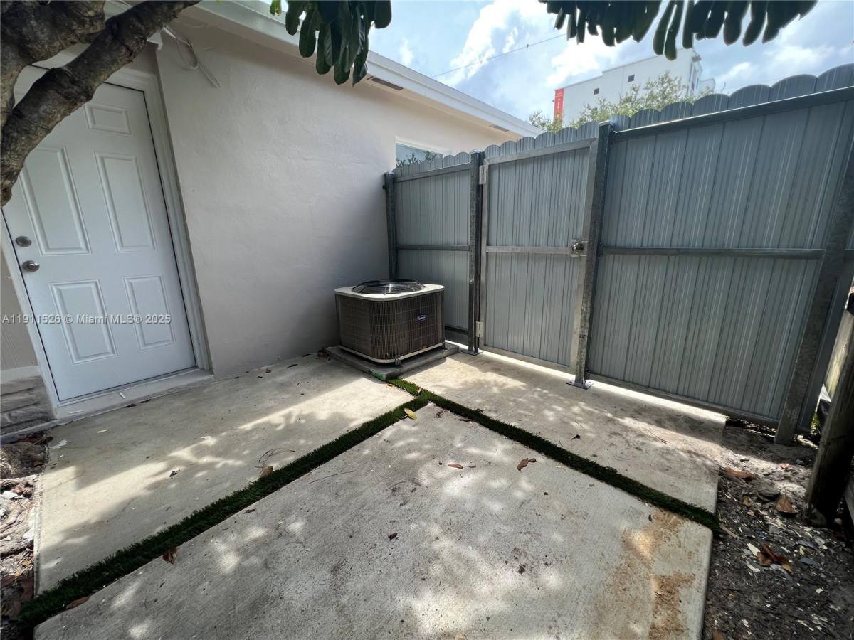Apartment for rent at 27 NE 5th Ave #27EFFICIENCY, Hialeah, FL 33010