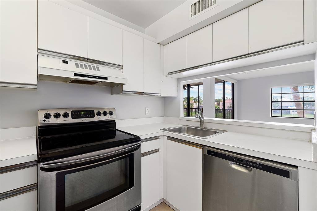 Condo for rent at 10730 NW 14th St #167, Fort Lauderdale, FL 33322