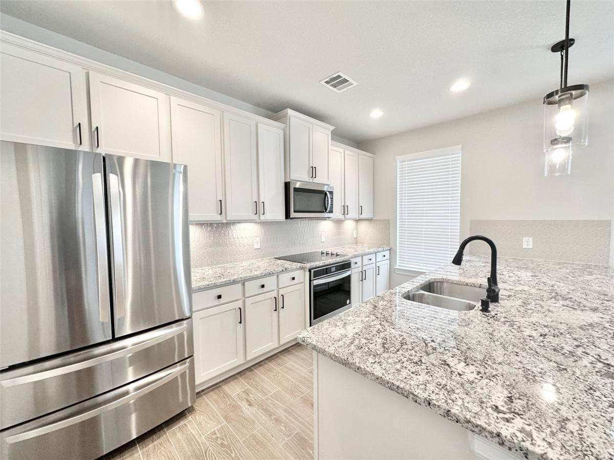 Apartment for rent at 11019 Cane Oak Way, Houston, TX 77043