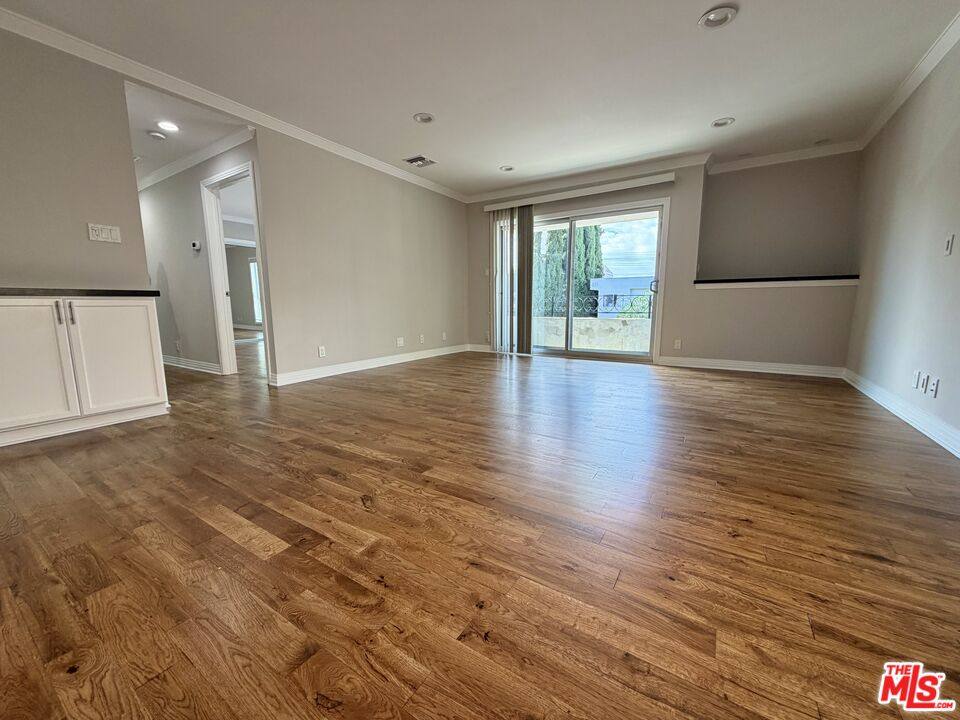 Apartment for rent at 812 N Alfred St #812-3, West Hollywood, CA 90069