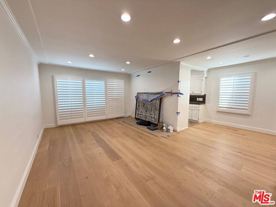Apartment for rent at 9667 W Olympic Blvd, Beverly Hills, CA 90212