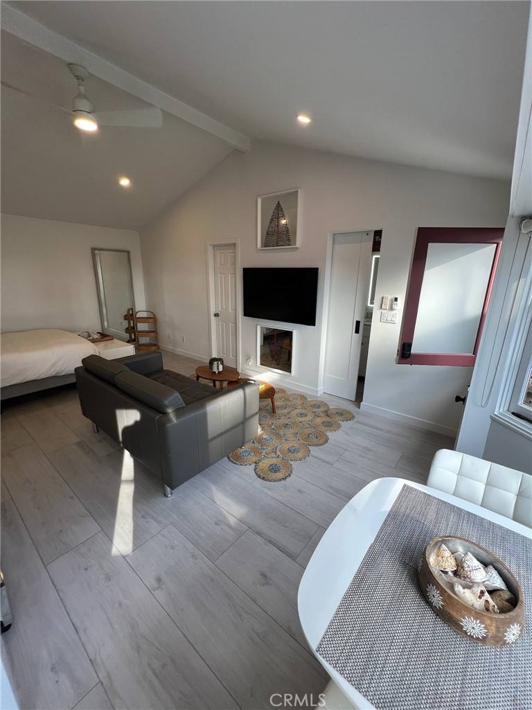 Apartment for rent at 388 Hawthorne Rd #388A, Laguna Beach, CA 92651