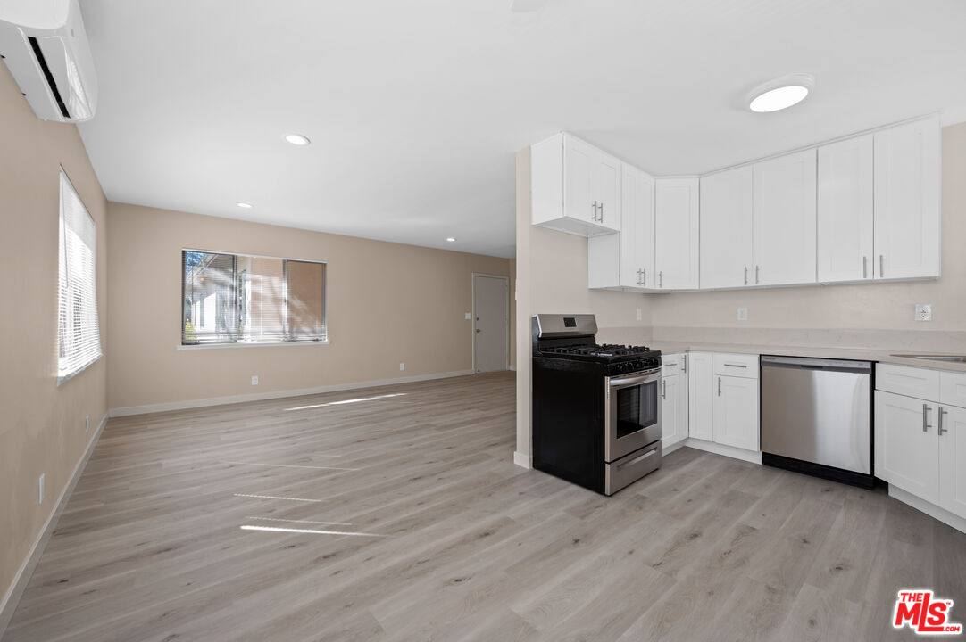 Apartment for rent at 11825 Iowa Ave #6, Los Angeles, CA 90025