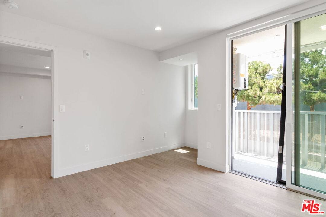 Apartment for rent at 132 Rosemont Ave #103, Los Angeles, CA 90026