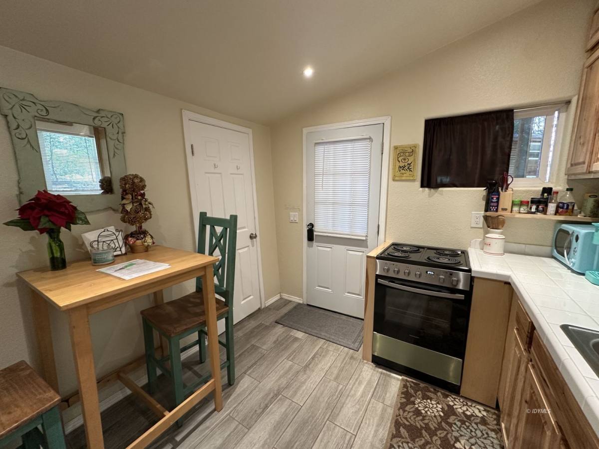 Apartment for rent at 55045 Strong Dr #55045B, Idyllwild, CA 92549