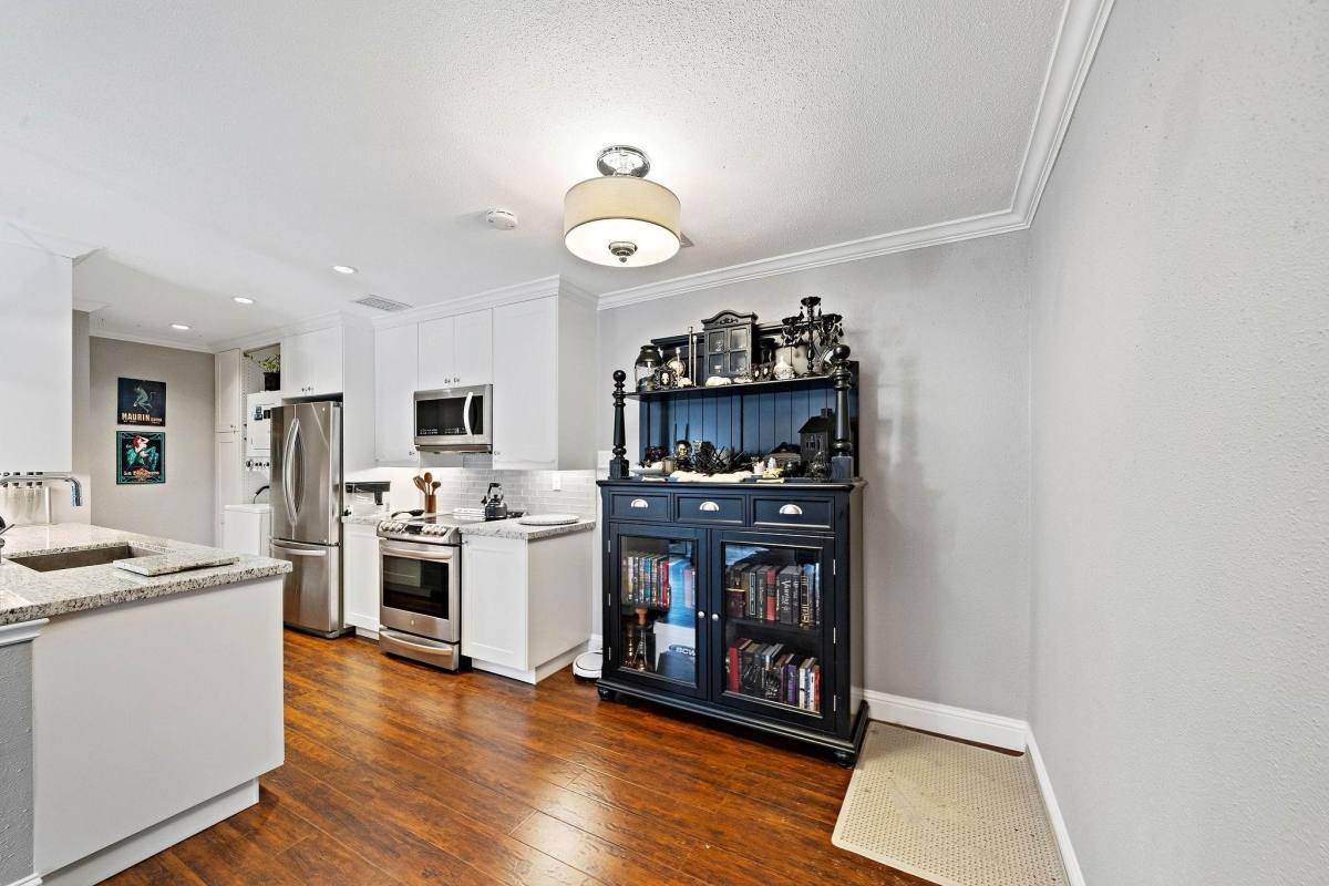 Condo for rent at 1818 Augusta Dr #6, Houston, TX 77057