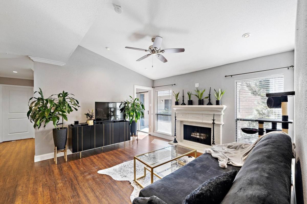 Condo for rent at 1818 Augusta Dr #6, Houston, TX 77057