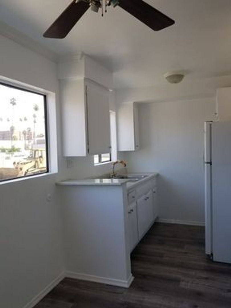 Apartment for rent at 5741 Carlton Way, Los Angeles, CA 90028