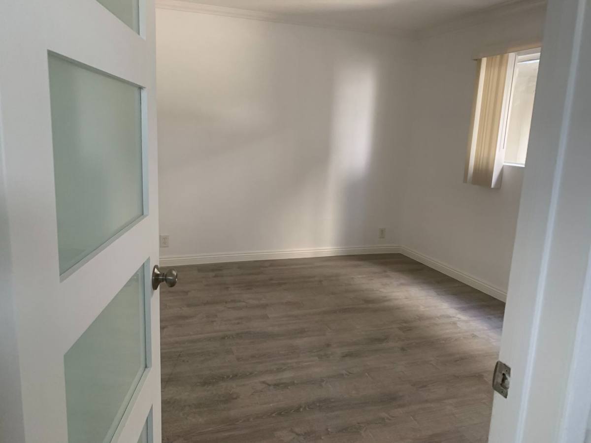 Apartment for rent at 5741 Carlton Way, Los Angeles, CA 90028
