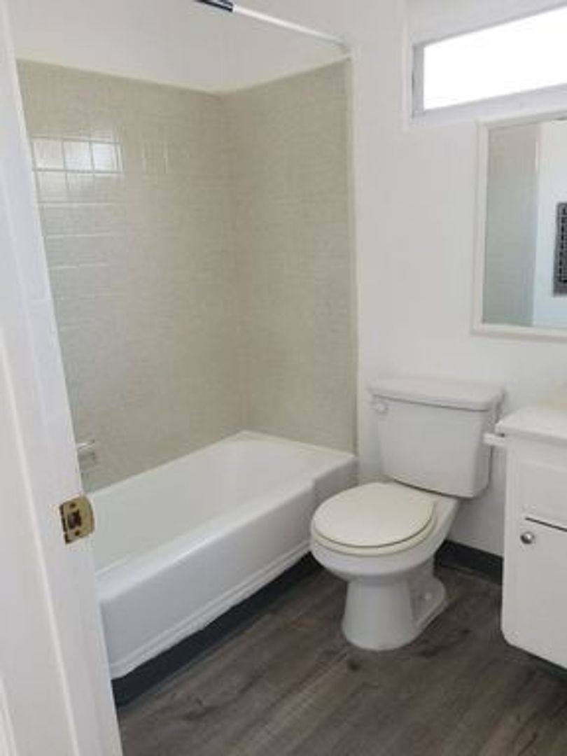 Apartment for rent at 5741 Carlton Way, Los Angeles, CA 90028