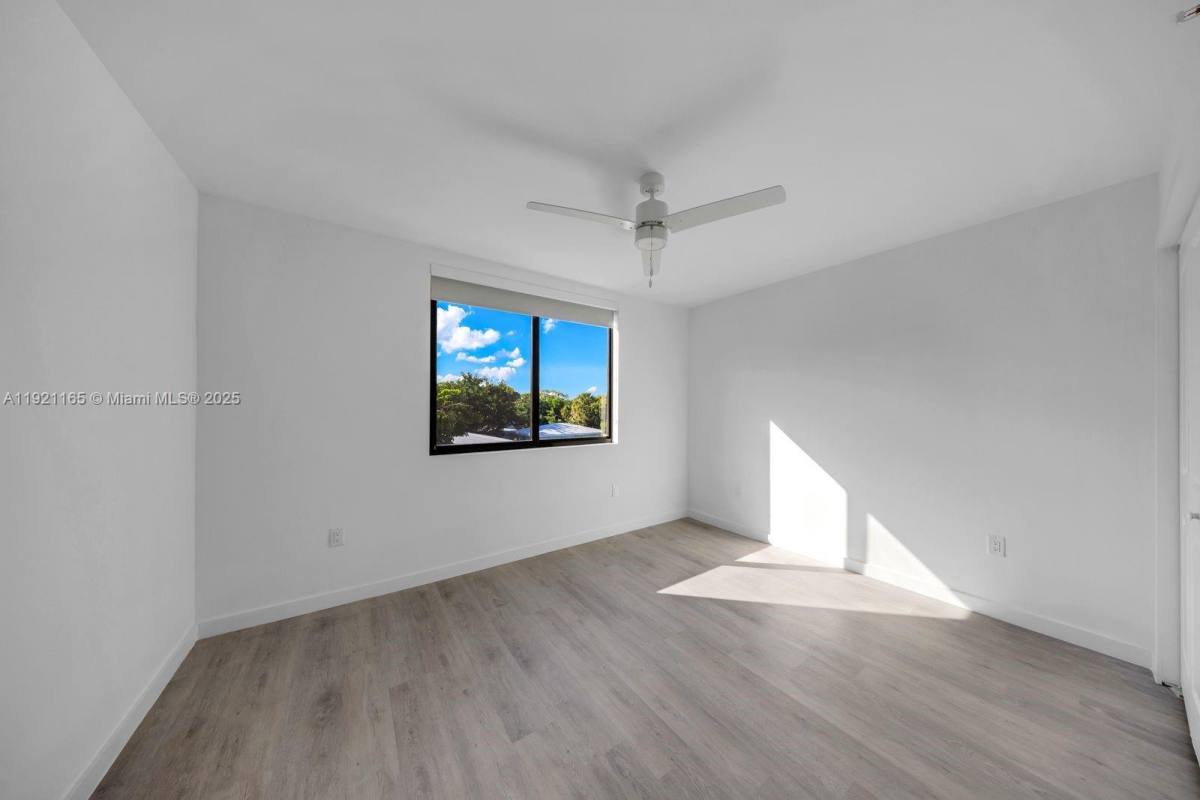 Apartment for rent at 20 NE 19th Ave #201, Pompano Beach, FL 33060
