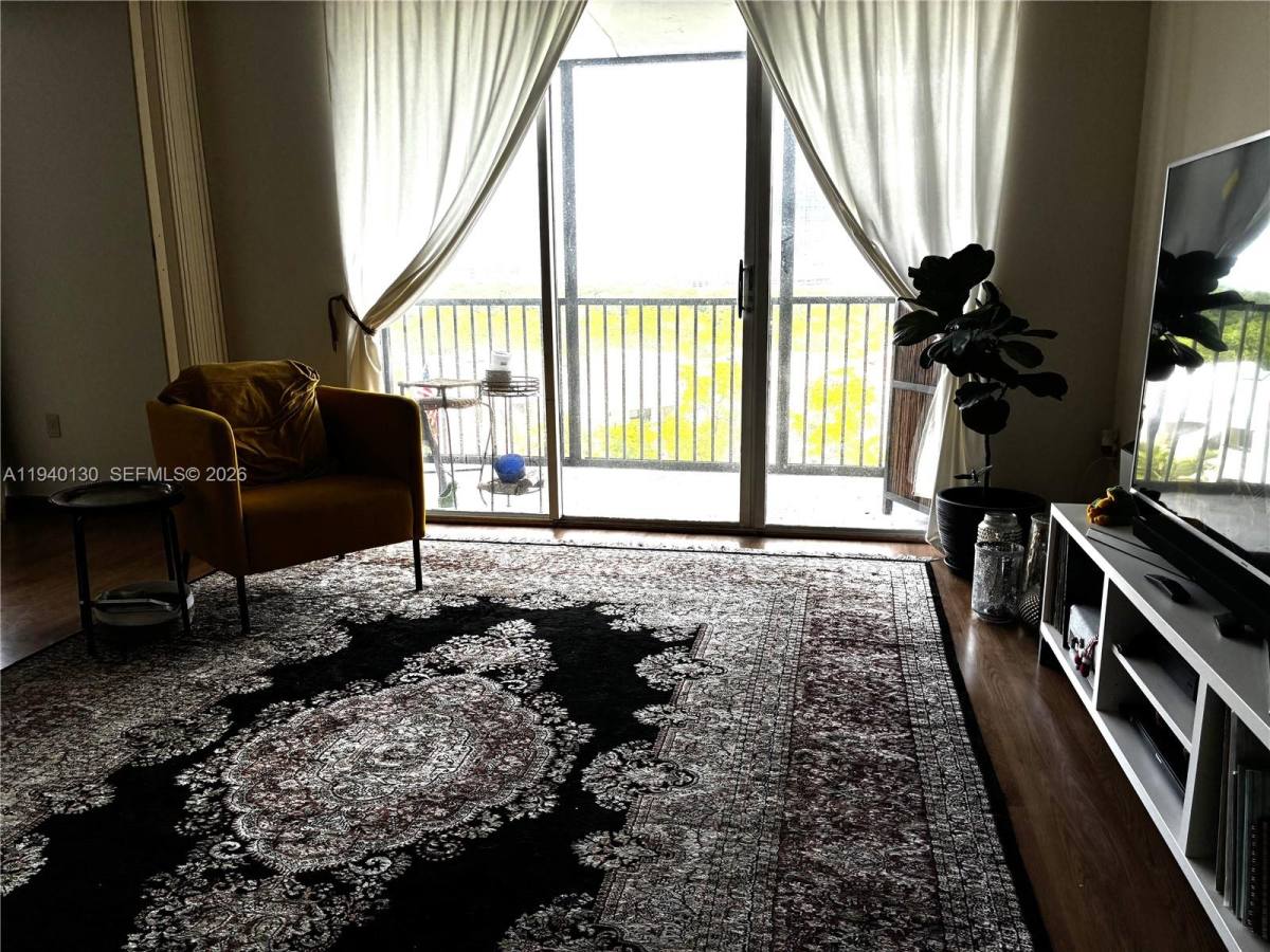 Apartment for rent at 2500 NE 135th St #2500B506, Miami, FL 33181