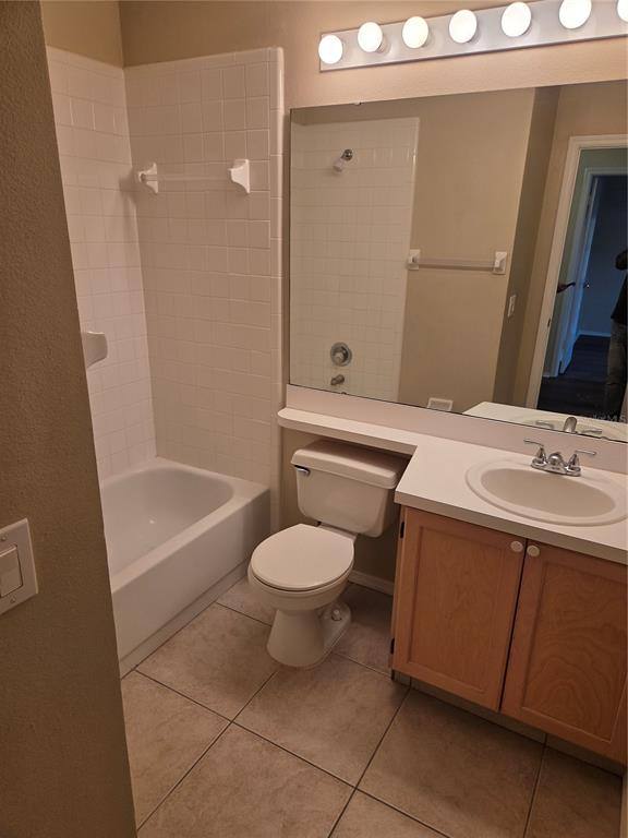 Townhouse for rent at 14520 Laguna Beach Circle, Orlando, FL 32824