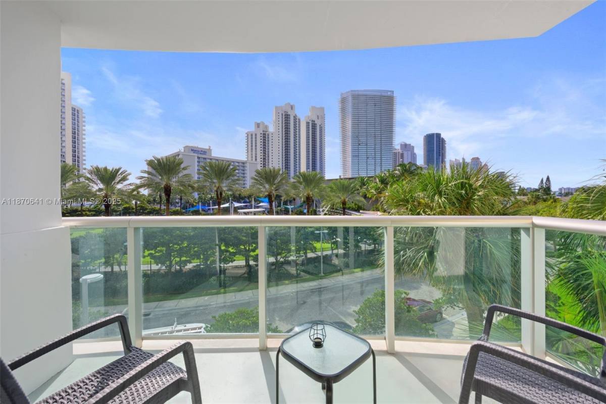 Apartment for rent at 19370 Collins Ave #321, North Miami Beach, FL 33160