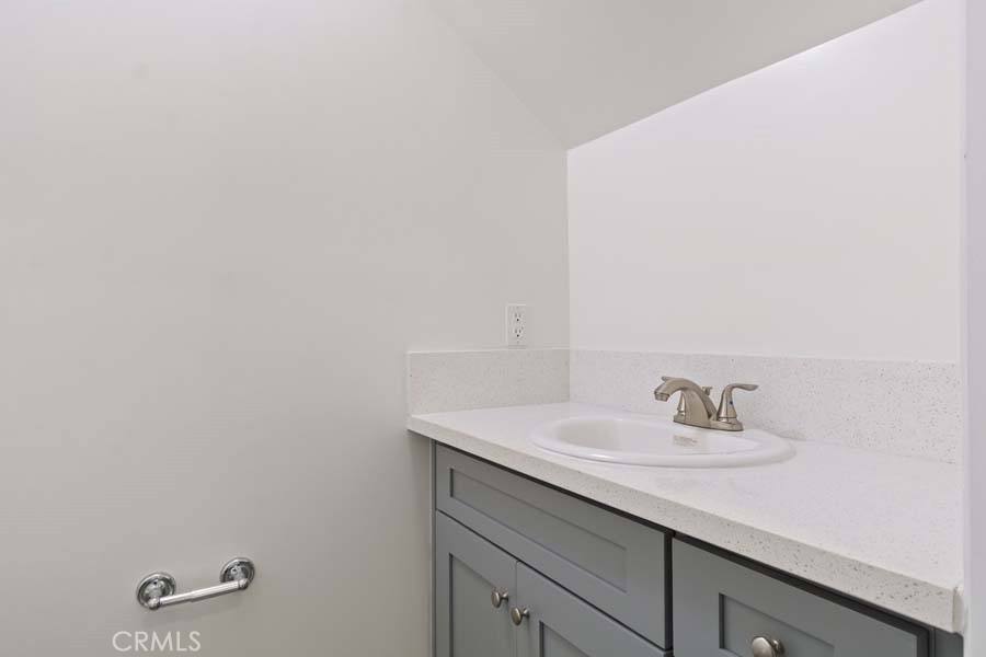 Apartment for rent at 11808 Hart St, North Hollywood, CA 91605