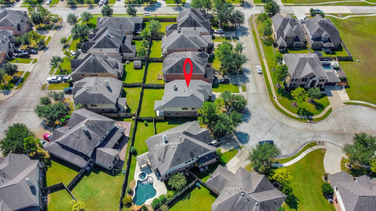 Apartment for rent at 9427 Sapphire Bay Lane, Rosharon, TX 77583