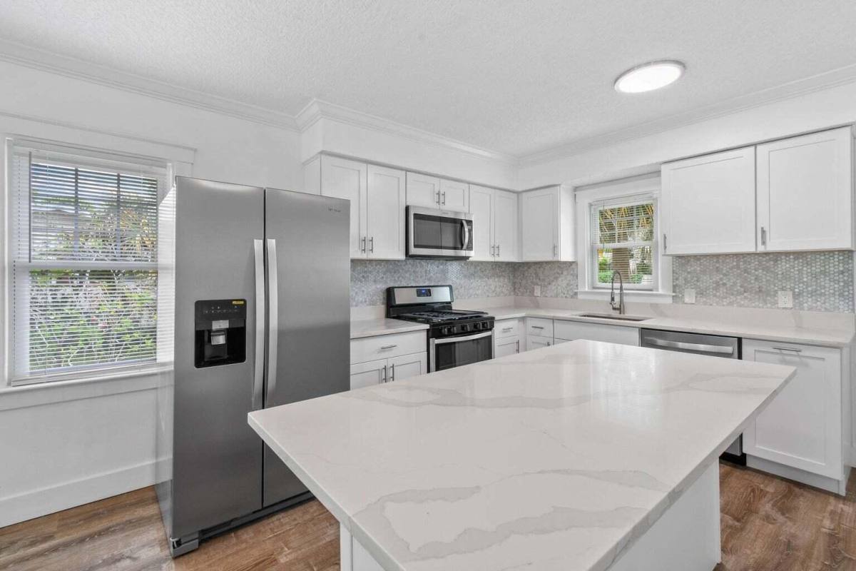 Apartment for rent at 415 Greenbriar Dr #415-1, West Palm Beach, FL 33403