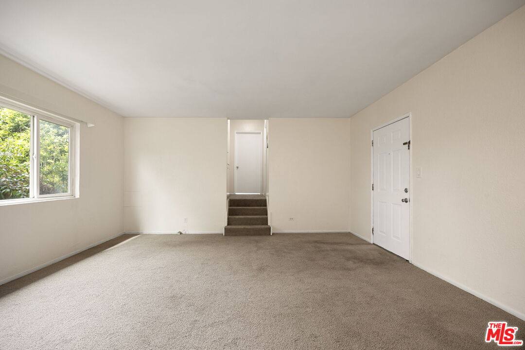 Apartment for rent at 161 W Channel Rd #161-5, Santa Monica, CA 90402
