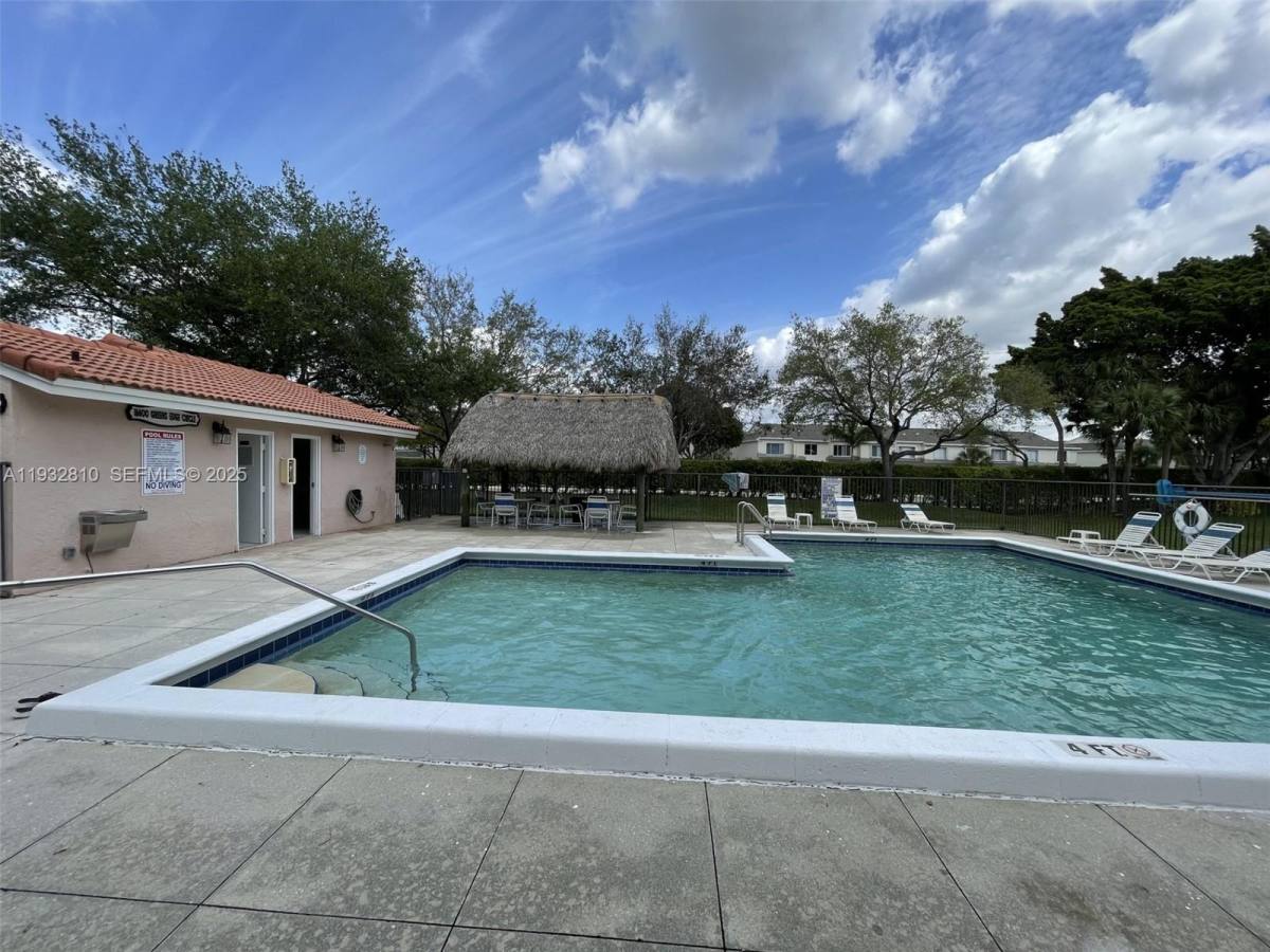 Apartment for rent at 16606 Greens Edge Circle #87, Fort Lauderdale, FL 33326