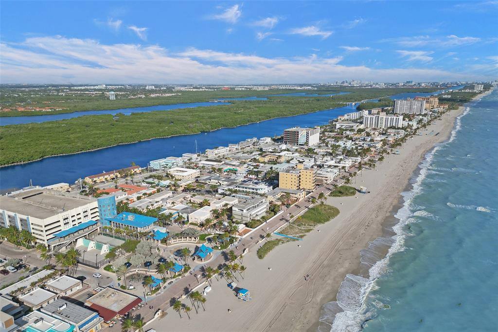 Condo for rent at 329 Connecticut St #107, Hollywood, FL 33019