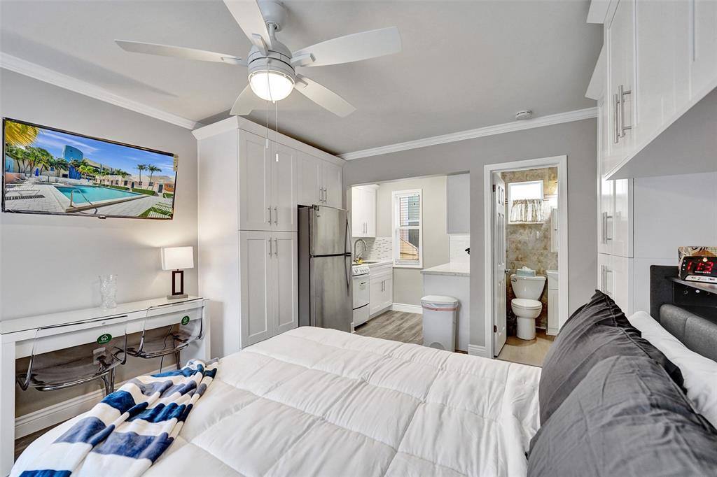 Condo for rent at 329 Connecticut St #107, Hollywood, FL 33019