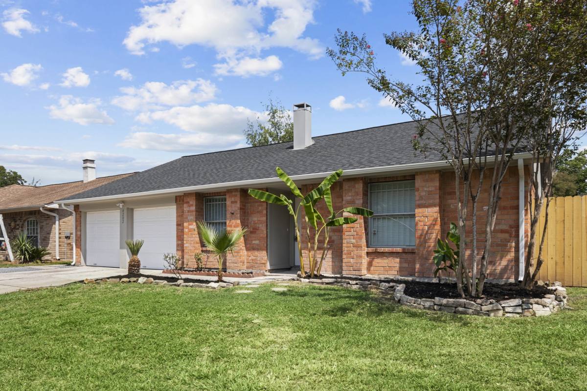 Apartment for rent at 4202 Brandemere Way St, Houston, TX 77066