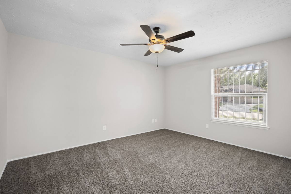 Apartment for rent at 4202 Brandemere Way St, Houston, TX 77066
