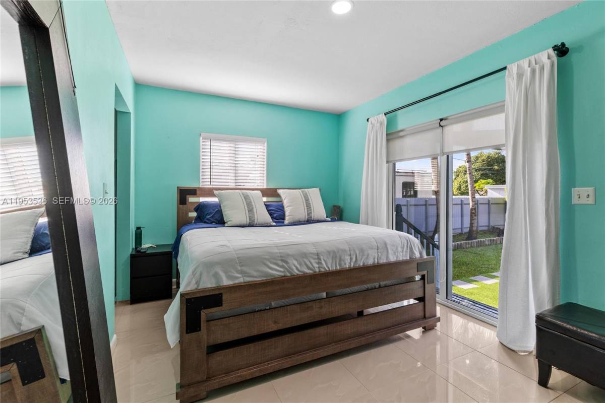Apartment for rent at 14950 S Biscayne River Dr, Miami, FL 33168
