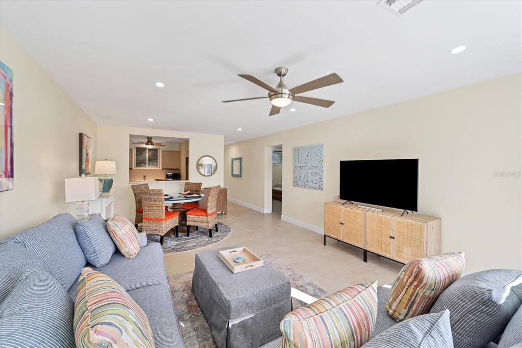Condo for rent at 500 S Washington Dr #50018B, Sarasota, FL 34236