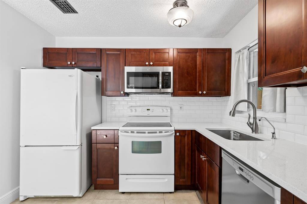 Apartment for rent at 615 SW 16th Court #6152N, Fort Lauderdale, FL 33315
