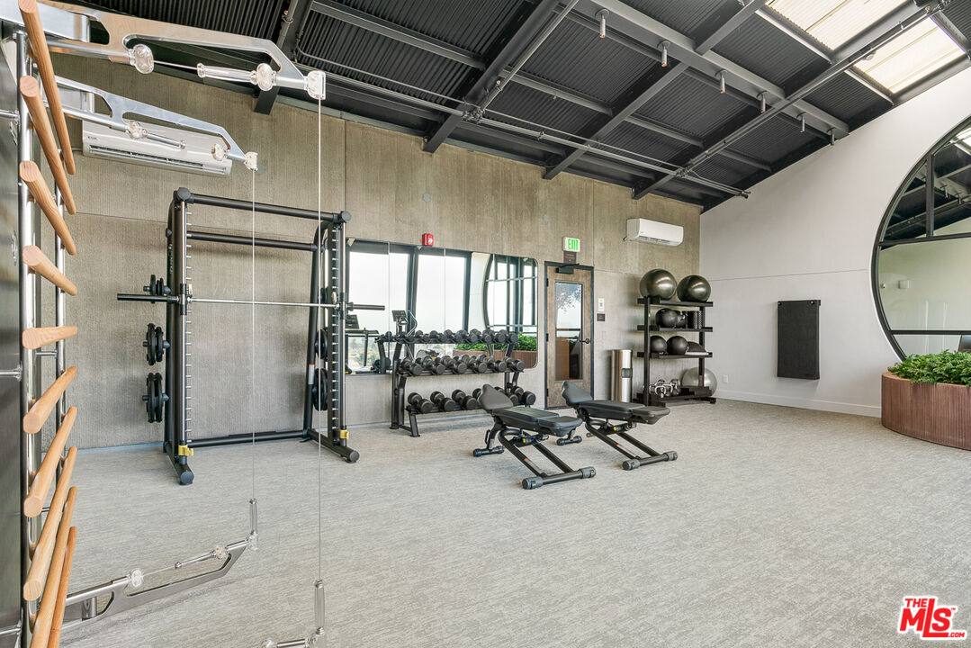 Apartment for rent at 10700 Tabor St #10700PH10, Los Angeles, CA 90034