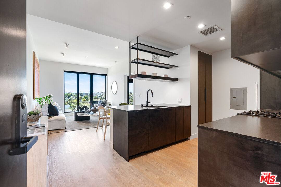 Apartment for rent at 10700 Tabor St #10700PH10, Los Angeles, CA 90034