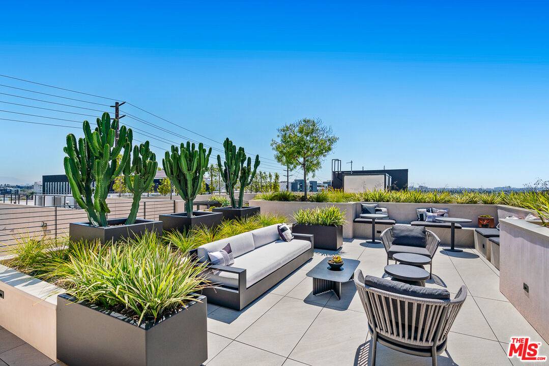 Apartment for rent at 10700 Tabor St #10700PH10, Los Angeles, CA 90034