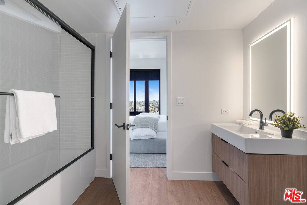 Apartment for rent at 10700 Tabor St #10700PH10, Los Angeles, CA 90034
