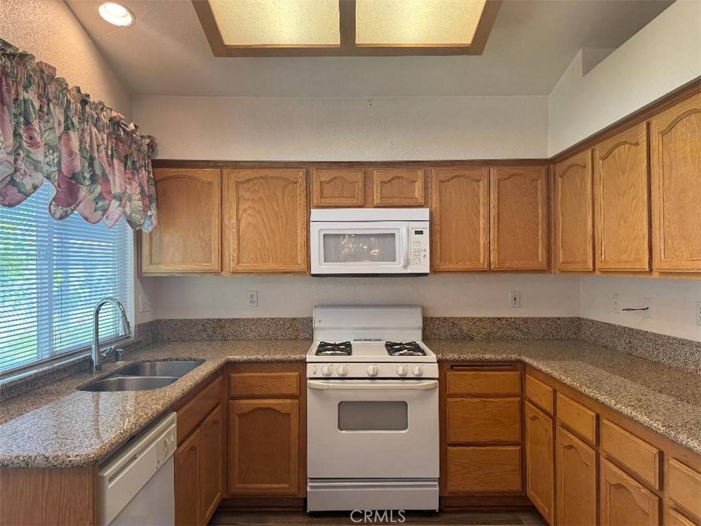 Apartment for rent at 19569 St Andrews Way, Apple Valley, CA 92308