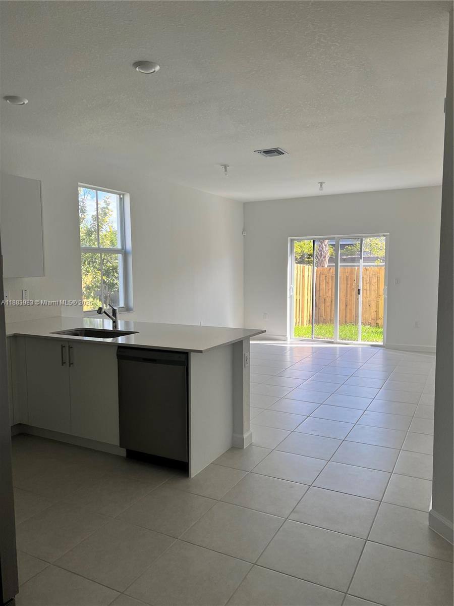 Townhouse for rent at 4619 NW 118th Ave, Pompano Beach, FL 33076