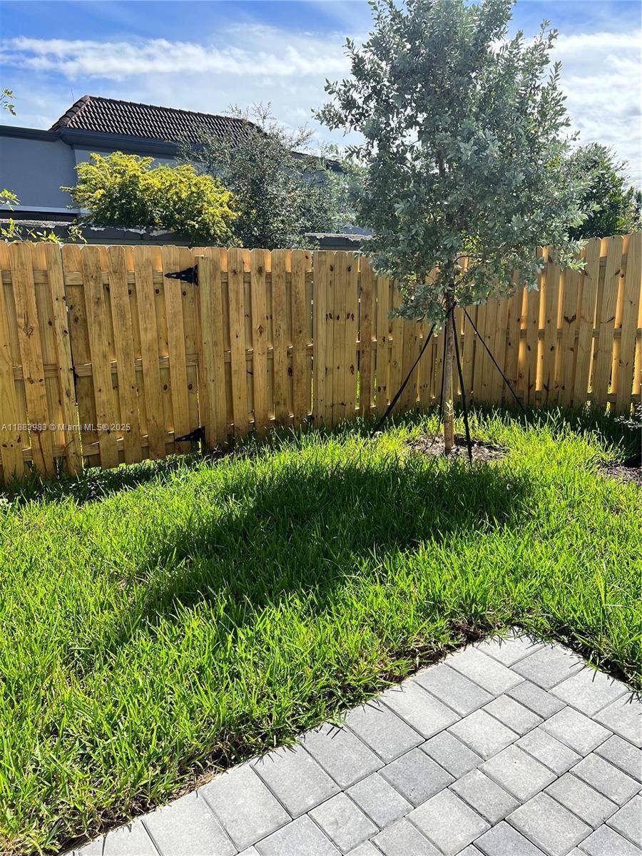 Townhouse for rent at 4619 NW 118th Ave, Pompano Beach, FL 33076