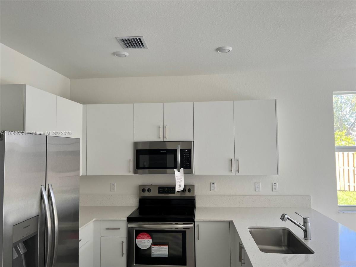 Townhouse for rent at 4619 NW 118th Ave, Pompano Beach, FL 33076