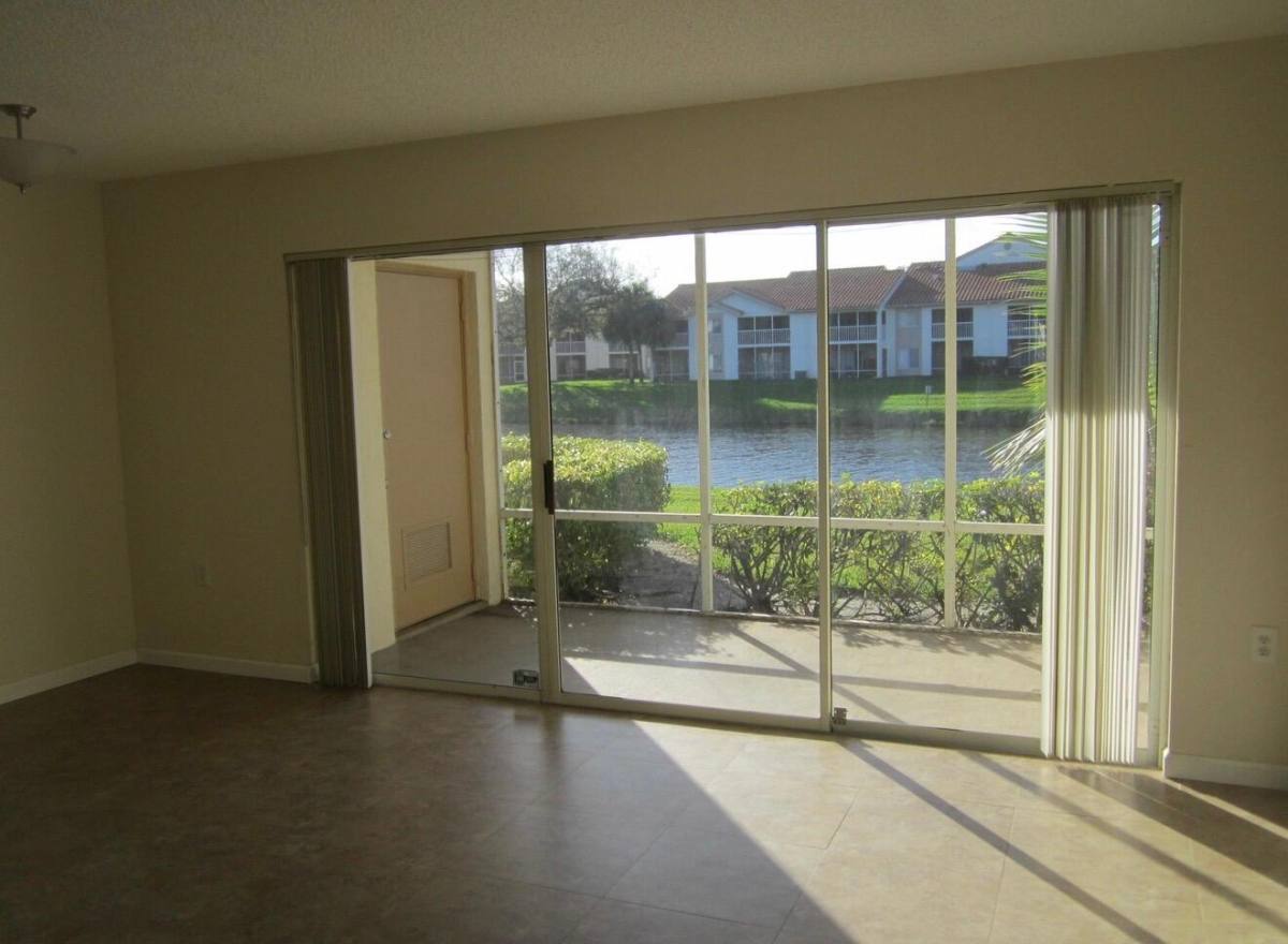 Condo for rent at 7103 Glenmoor Dr, West Palm Beach, FL 33409