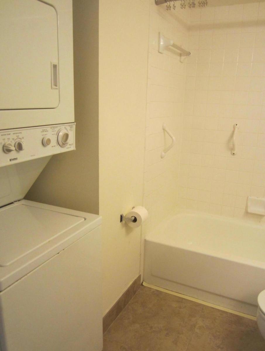 Condo for rent at 7103 Glenmoor Dr, West Palm Beach, FL 33409