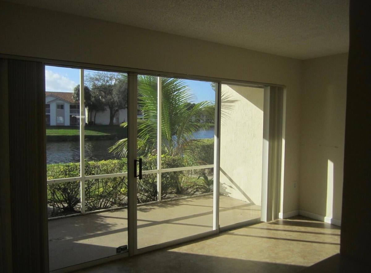 Condo for rent at 7103 Glenmoor Dr, West Palm Beach, FL 33409