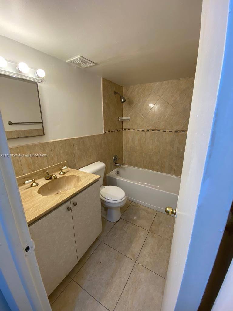 Apartment for rent at 291 NW 177th St #291C110, Miami, FL 33169