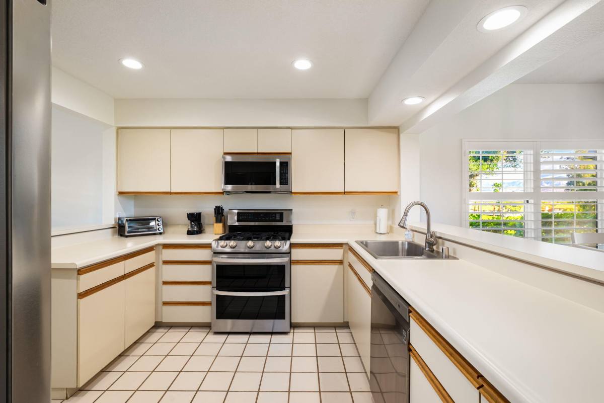 Condo for rent at 270 Vista Royale Circle E #270, Palm Desert, CA 92211
