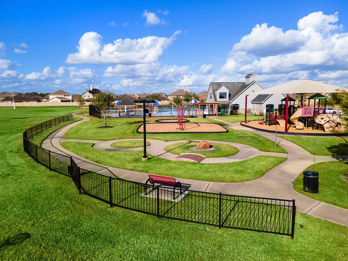 Apartment for rent at 10638 Cascade Creek Dr, Rosharon, TX 77583