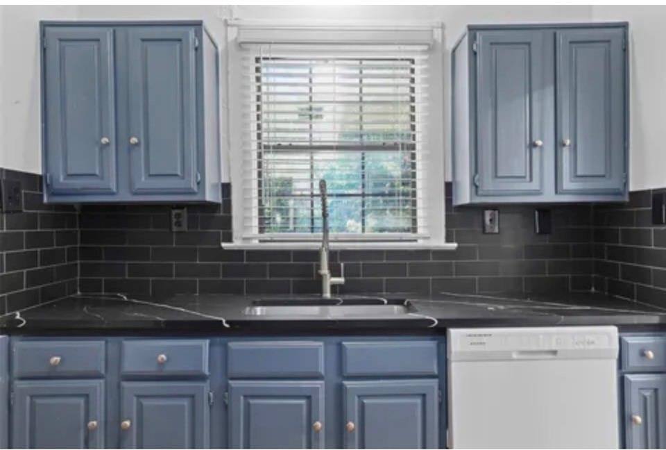 Apartment for rent at 4039 Roswell St, Dallas, TX 75219