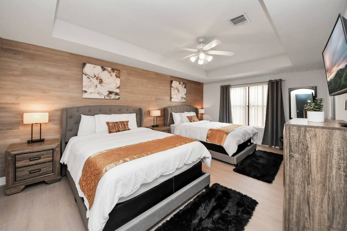 Apartment for rent at 9715 Riddlewood Lane, Houston, TX 77025
