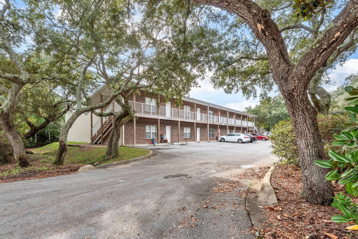 Apartment for rent at 936-938 Barrow St, Fort Walton Beach, FL 32547